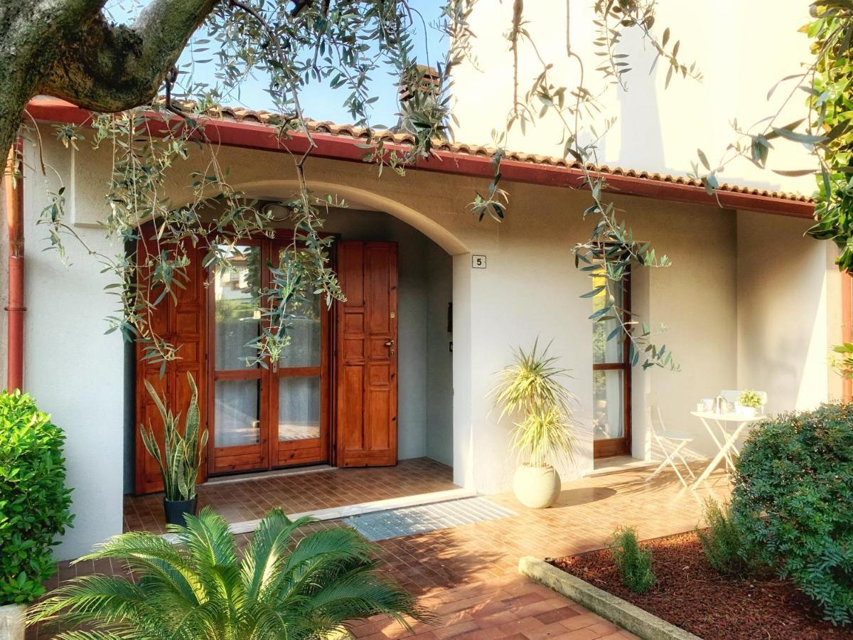 Appartamento Casa Emilia 시르미오네 외부 사진